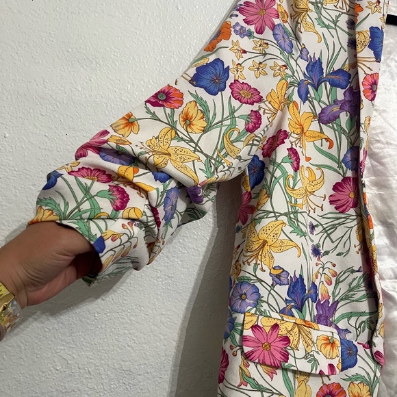 Milk & Honey Floral Chiffon Blazer Jacket White Multi Medium Open Front - Picture 2 of 6